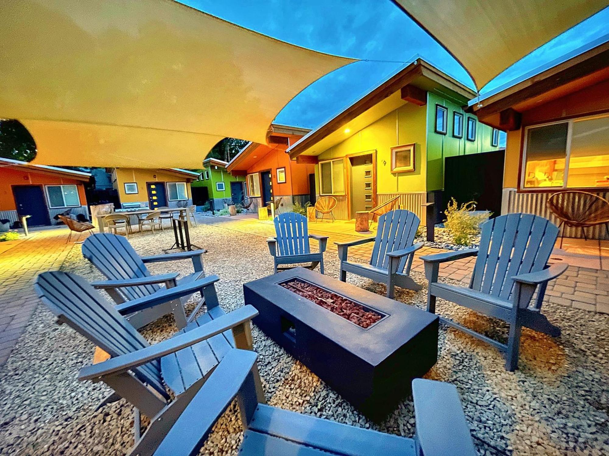 Downtown Kokopelli West 7 - Newly Remodeled Stylish Studio Moab Bagian luar foto