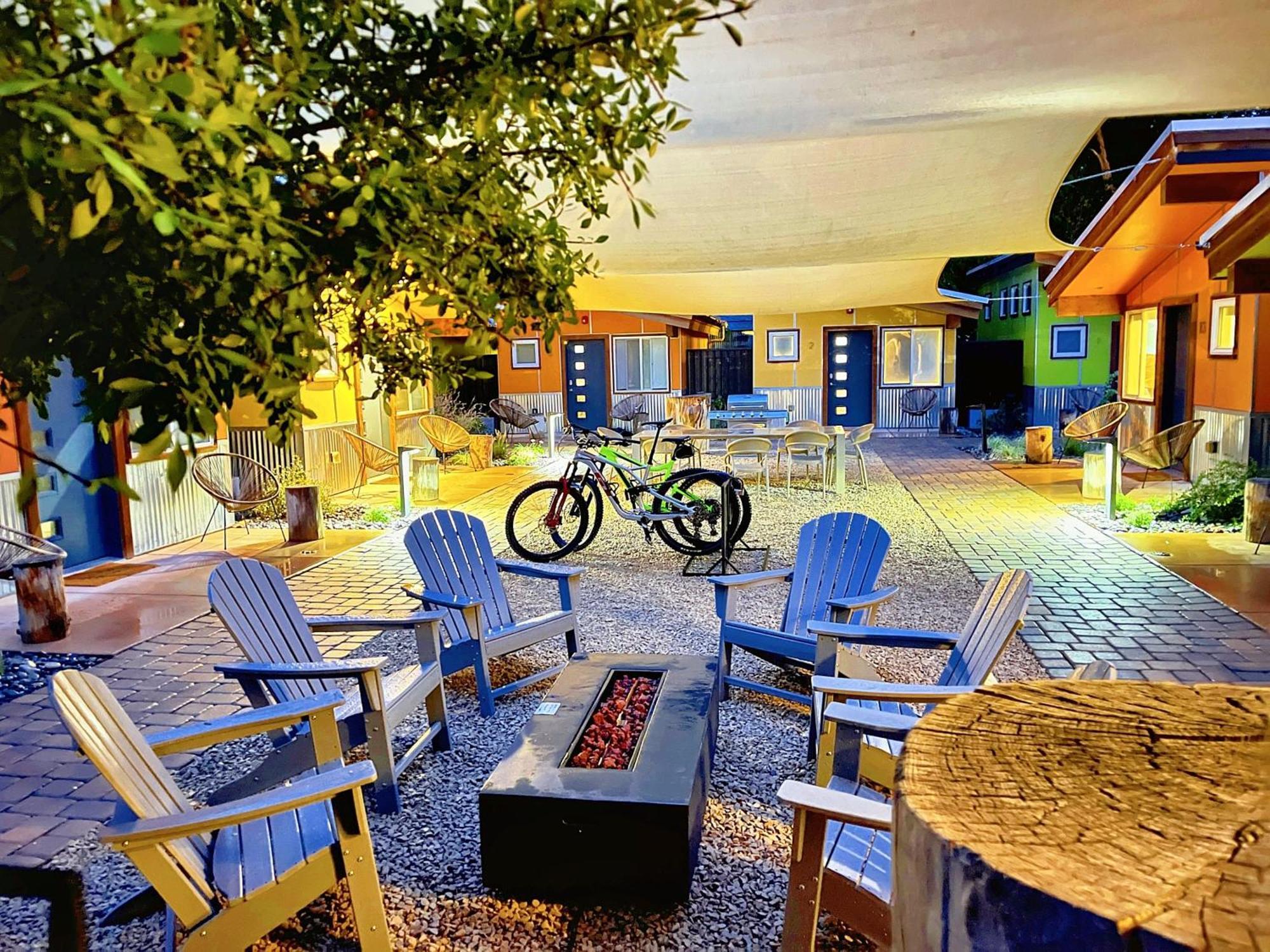 Downtown Kokopelli West 7 - Newly Remodeled Stylish Studio Moab Bagian luar foto